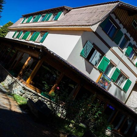 Hostel De La Plaza Amalia San Carlos de Bariloche Exterior foto
